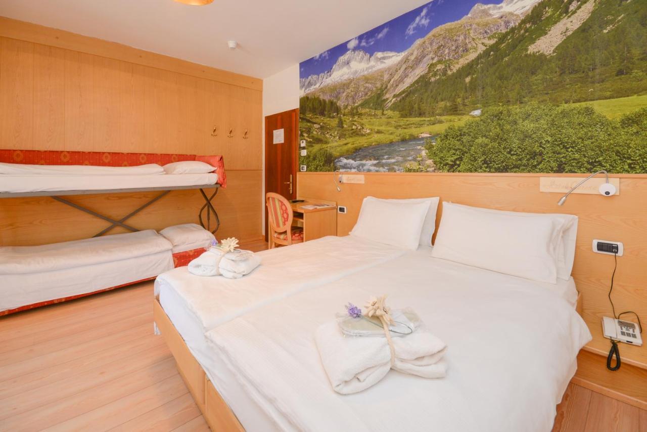 Hotel Corona Pinzolo Ngoại thất bức ảnh