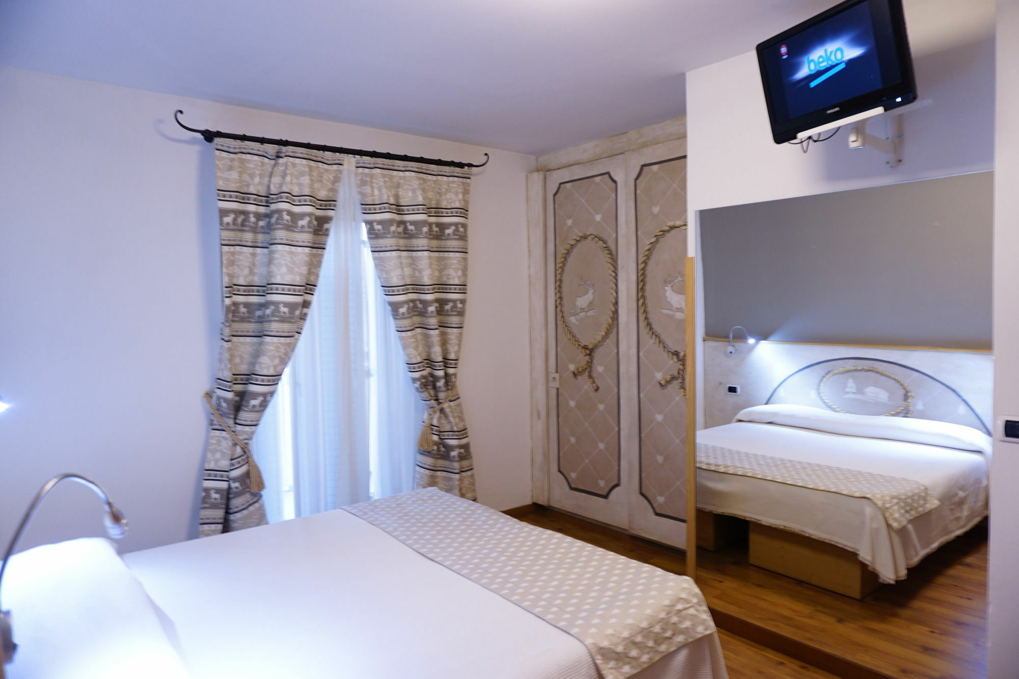 Hotel Corona Pinzolo Ngoại thất bức ảnh